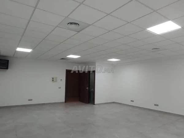 For rent: 73 m² office floor in Sidi Maarouf