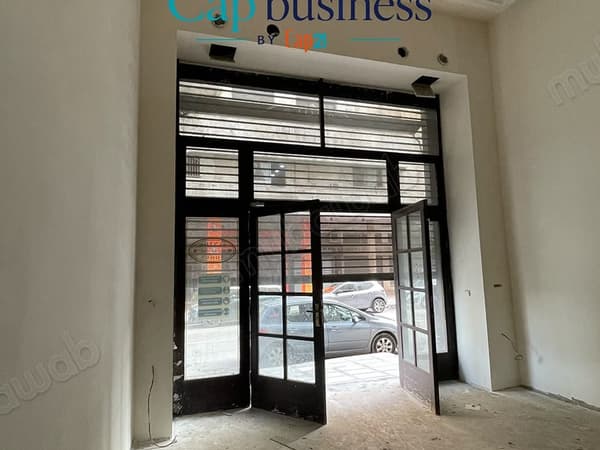 Local commercial 650 m au centre ville