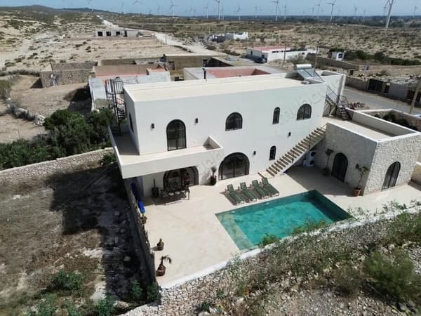 Villa en Ouassane con vista al océano