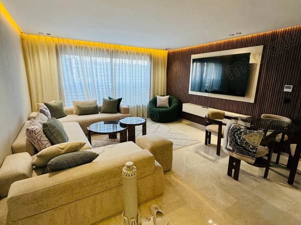 Superbe appartement à louer à Oasis. Surface totale 60 m². Meublé