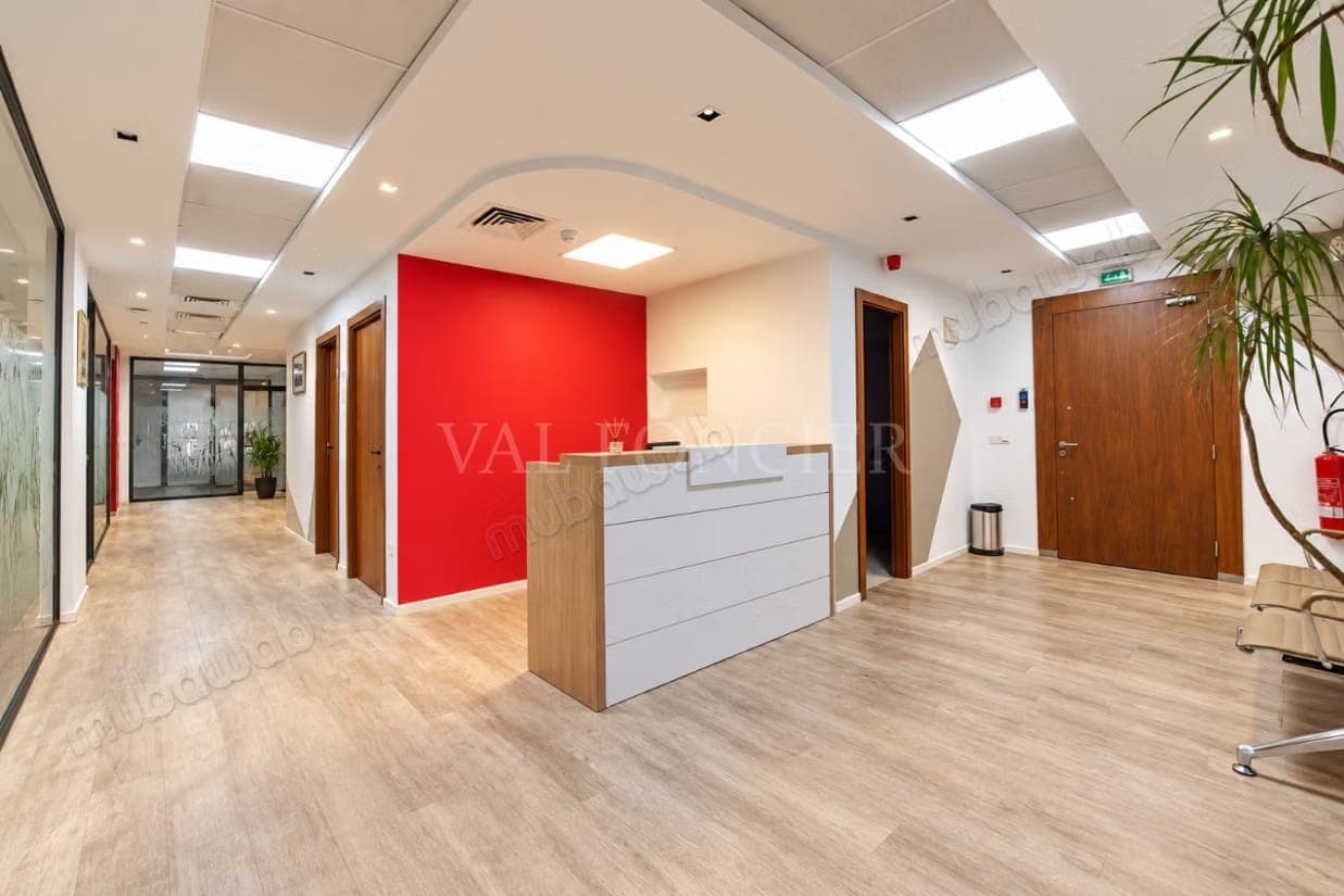 Te huur – Kantoor van 234 m² in hoogwaardige afwerking, ingericht maar niet gemeubileerd, in Sidi Maarouf, Casablanca