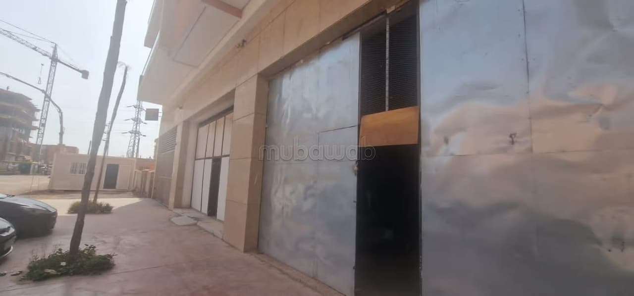 Louez le local idéal à Guéliz. Superficie 242 m²
