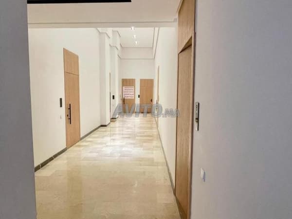 Bureau Neuf 150 m2 à 2 min Hôpital U Med VI