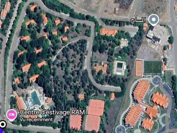 Terrain à vendre derrière le club Séquoia de la RAM