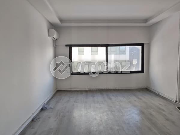 CMN-MA-2939 - Bureau à vendre à Racine