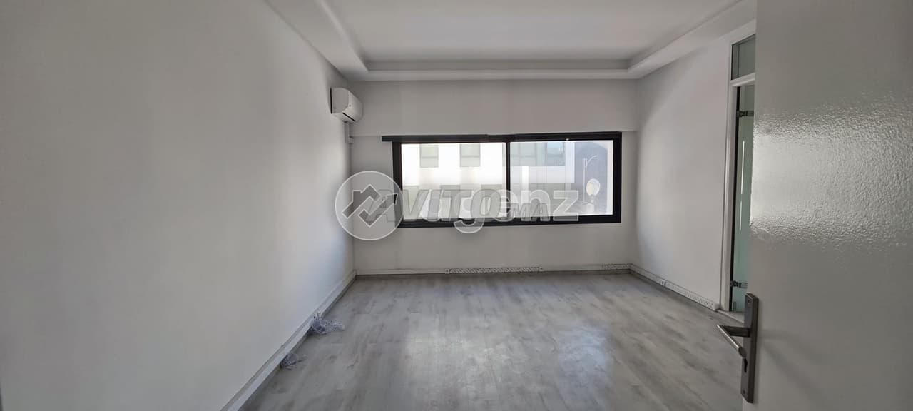 CMN-MA-2939 - Bureau à vendre à Racine