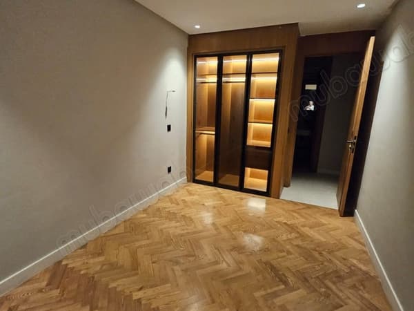 Très bel appartement vide en location Casablanca Finance City. 5 pièces confortables…