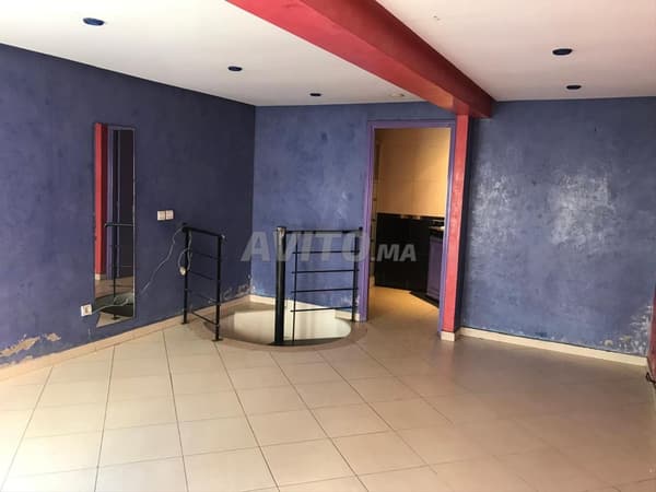 Local commercial de 52m en location