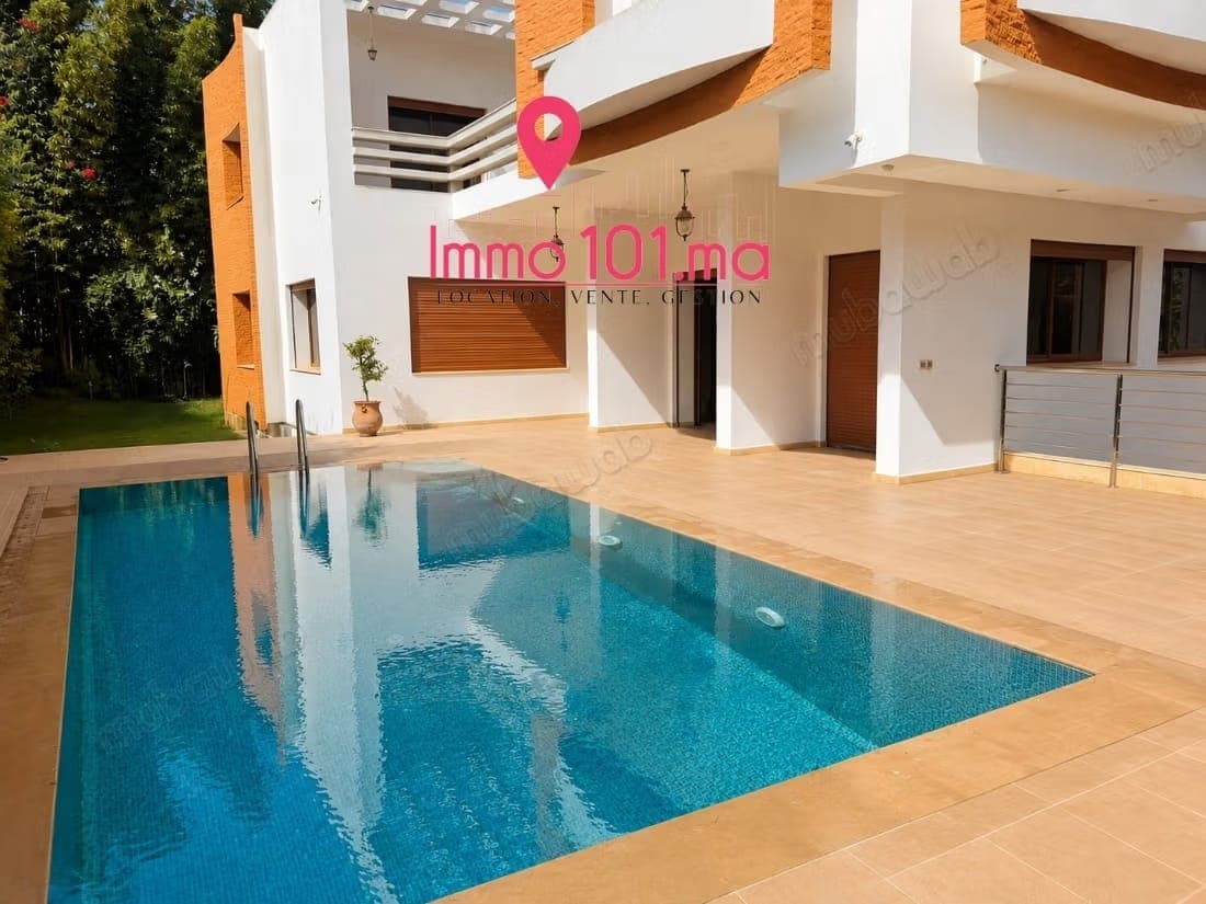 Villa in vendita a Salé Les sablons