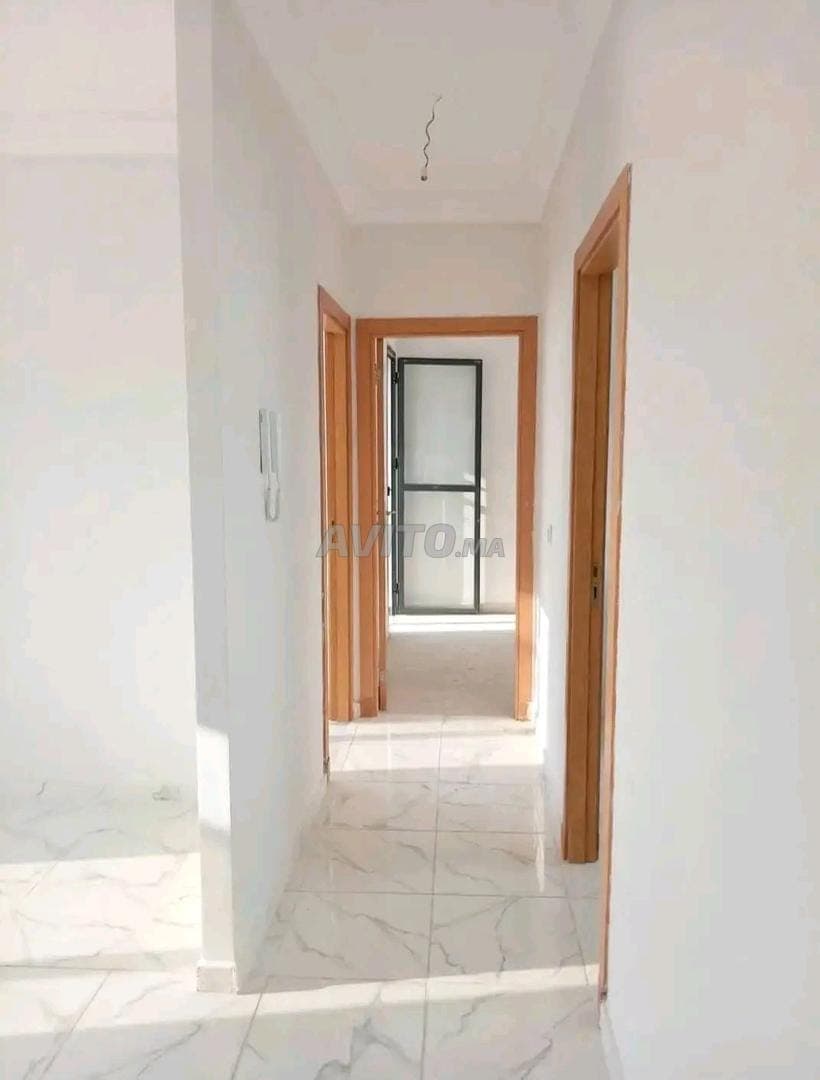 Appartement 100 m2 à Mabrouka au 1er étage