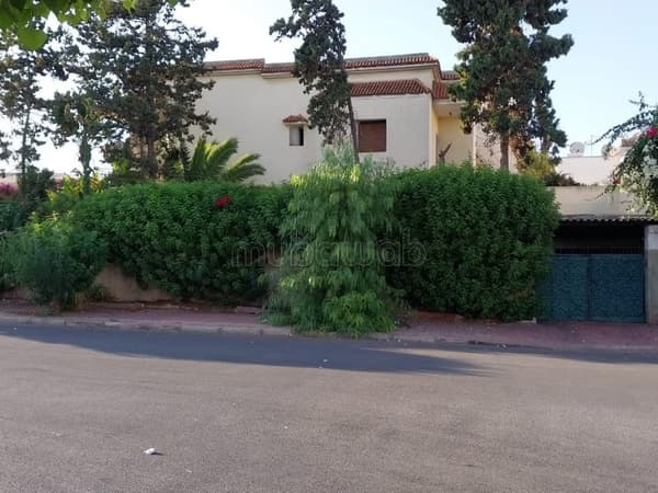 Villa située au quartier Les Crêtes Polo