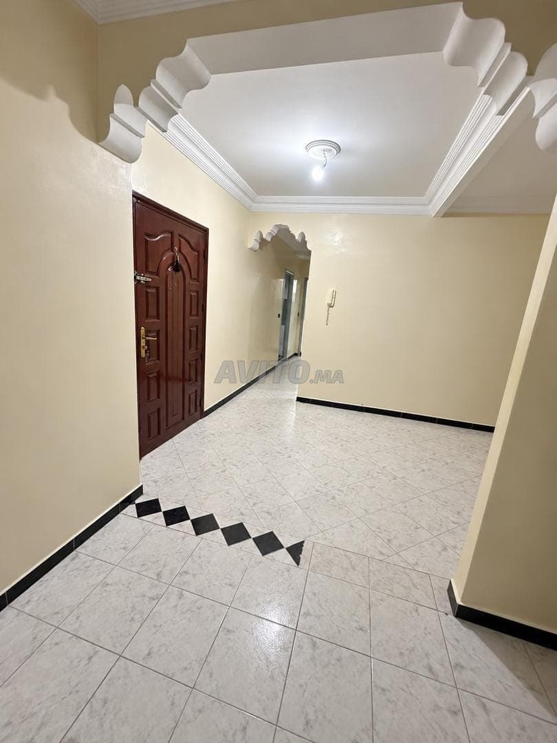 Appartement te huur, Hay Chmao, tegenover Bank Chaabi