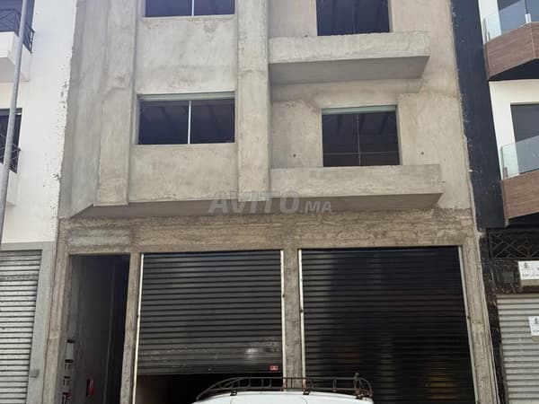 Building in downtown Dar Bouazza for sale