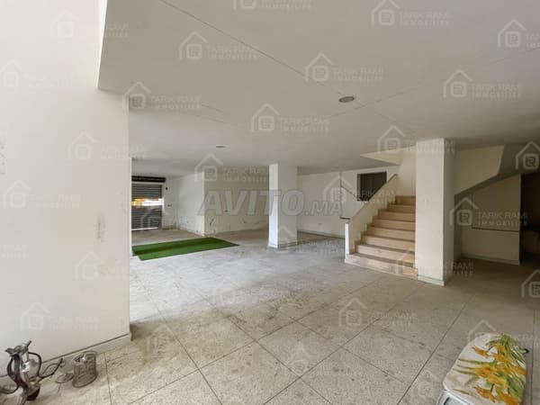 Commercial Premises for Rent 380 m² in Castilla