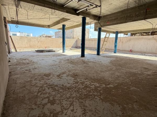 Villa 904 m² à vendre à Casablanca Ain Diab Extension 2