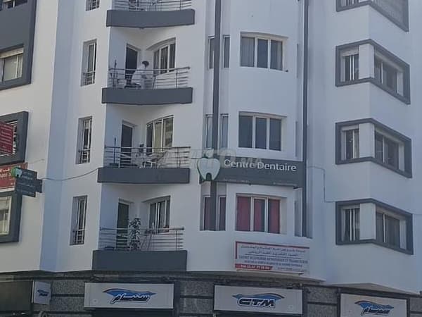 A VENDRE - Appartement loué à une agence de voyage