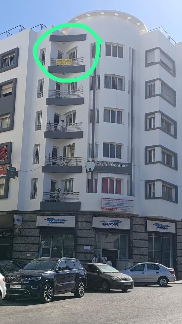 A VENDRE - Appartement loué à une agence de voyage