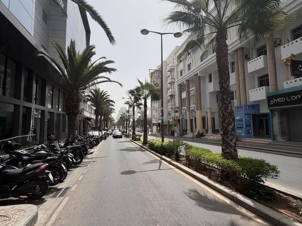 Bureau 69m2, Avenue Hassan 2 à louer