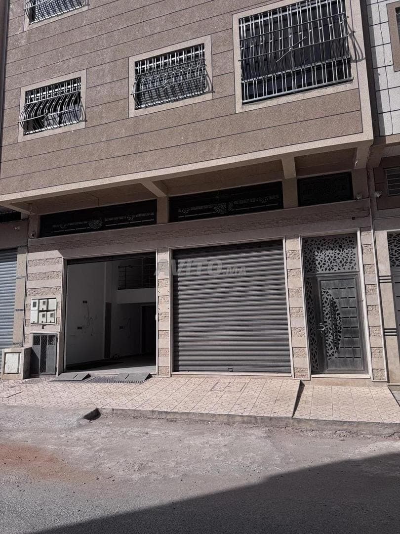 Locale commerciale di 200 m