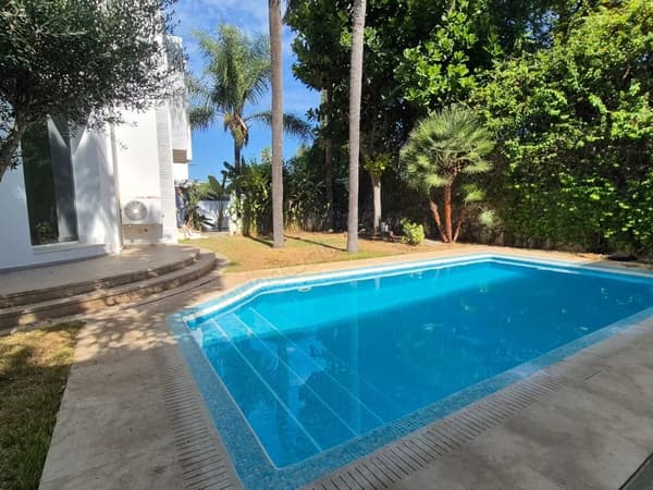 For sale villa 995m2 4 bedrooms Anfa