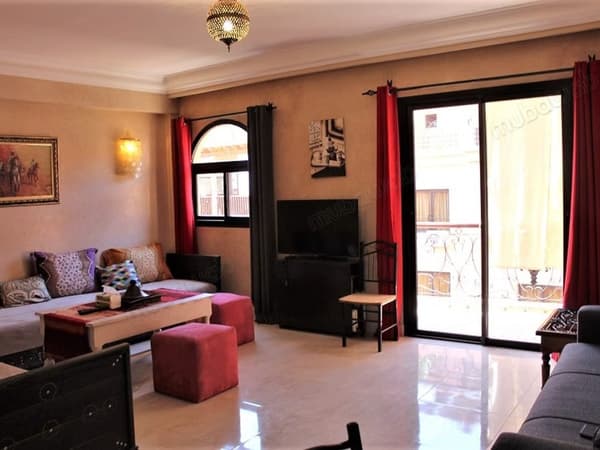 Grand studio traversant de 73m²