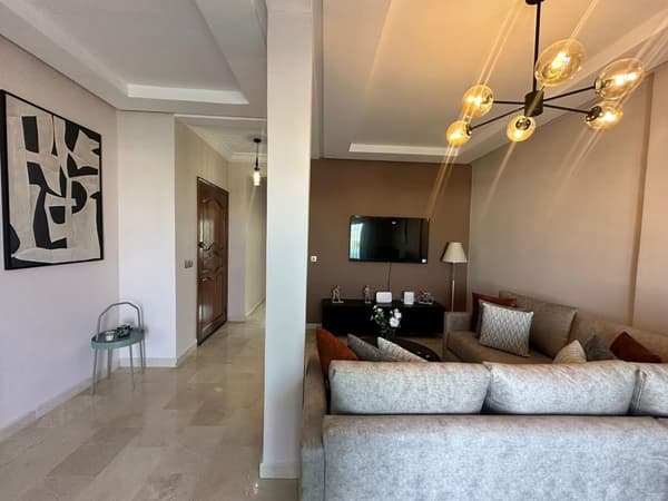 Studio 77 m² à louer à Casablanca Hopitaux