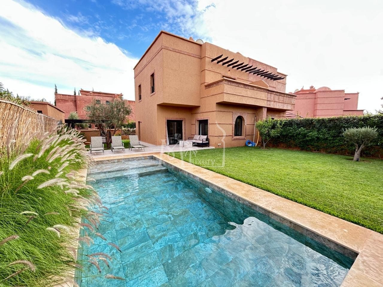 Villa for sale on Fés Road