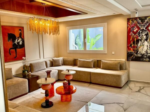 Villa 341 m² à vendre à Mehdya Al Amriya
