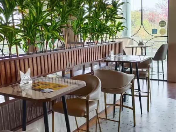 Restaurant à louer sur Californie 140m²