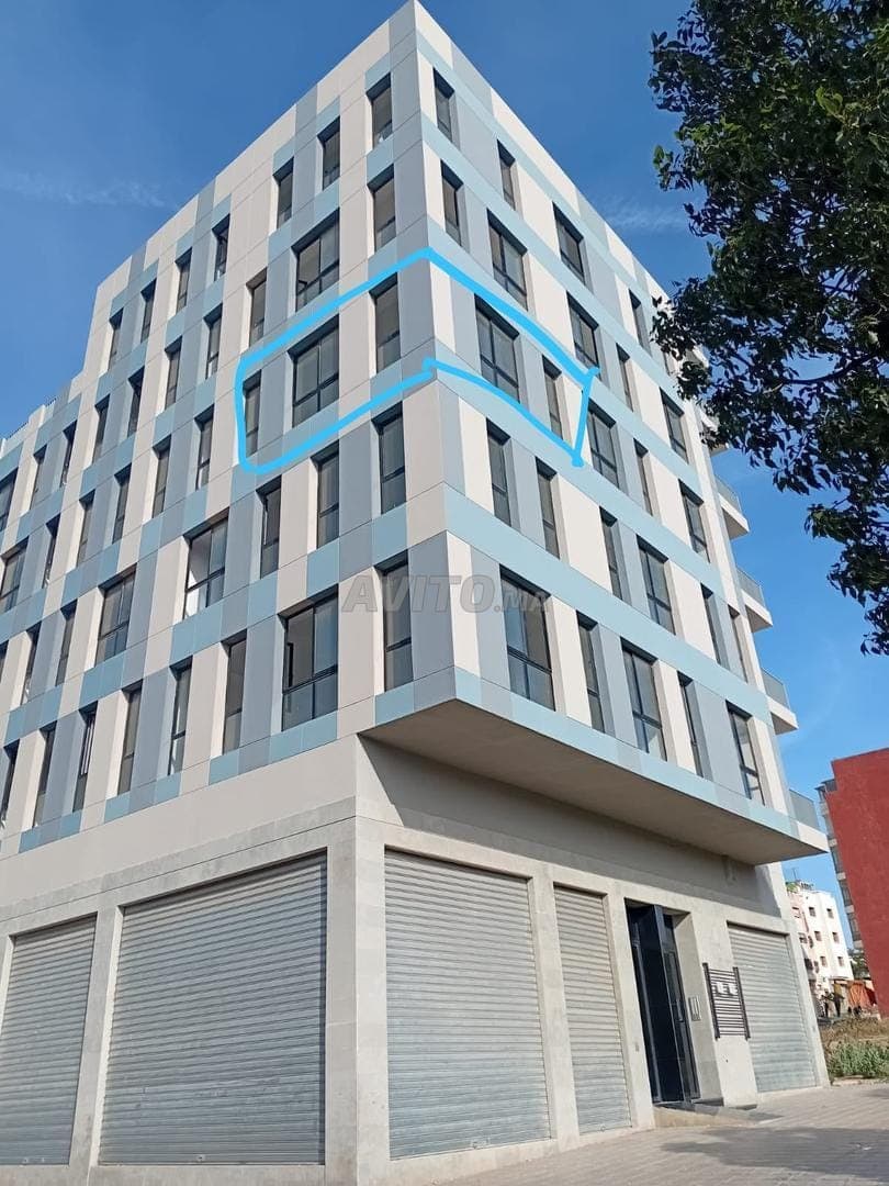 TE HUUR NIEUW KANTOOR 67 m² PARKEERPLAATS OPEN UITZICHT