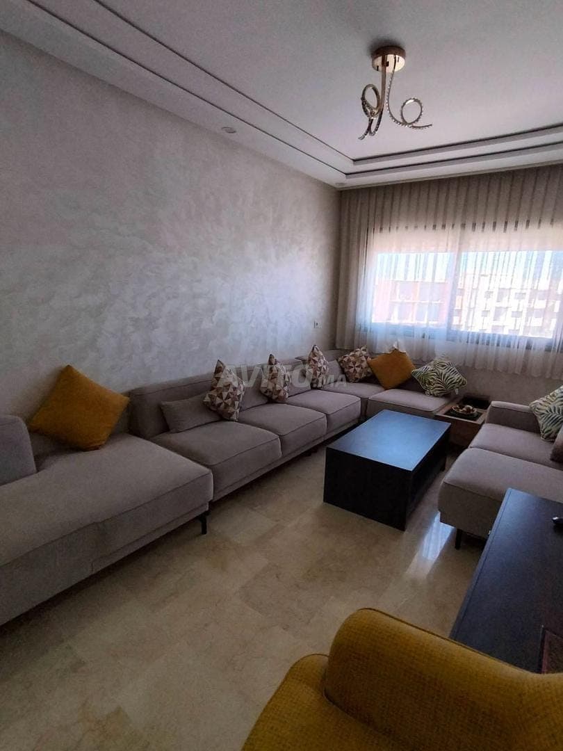 Appartement à louer 110 m² à Victoria Bouskoura