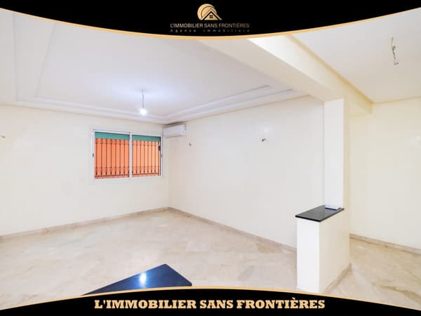 Appartement vide à vendre à Victor Hugo, Guéliz, Marrakech – 94 m² – Terrasse de 40 m²