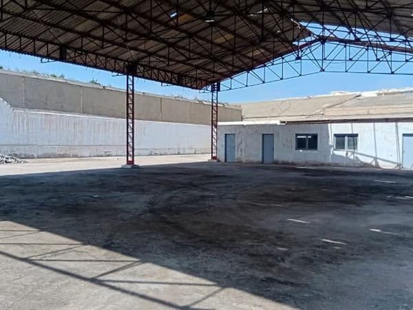 Local industriel en location à HAY MOHAMMADI