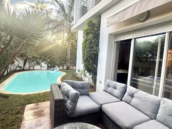 Villa à Vendre de 221.0 m² à Dar Bouazza, Tamaris2