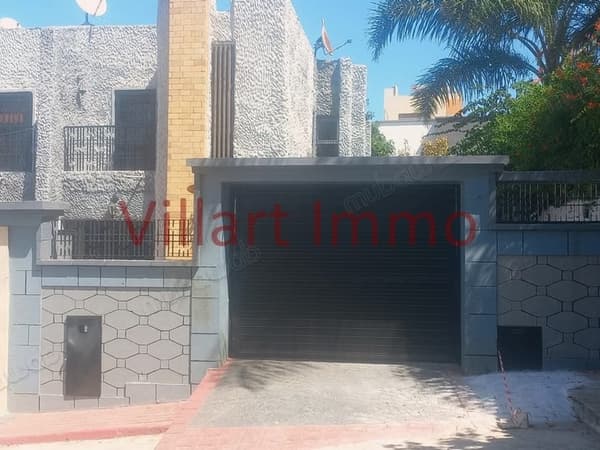 A vendre maison avec jardin, quartier Syrien