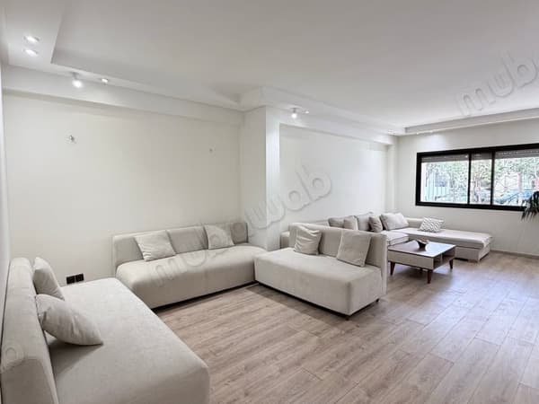 Appartement 3 chambre vide ou meuble racine