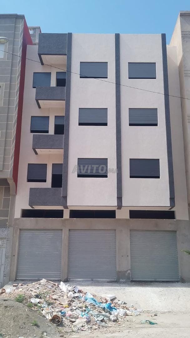 UN IMMEUBLE EN FINITION EN VENTE