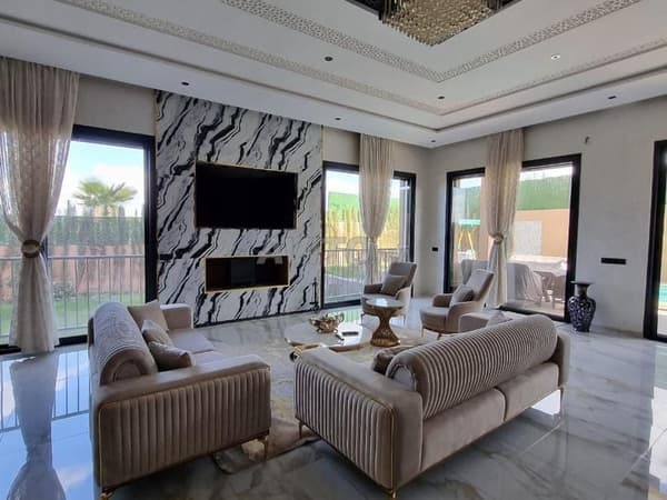 Somptueuse Propriété à vendre dans L'agdal de luxe