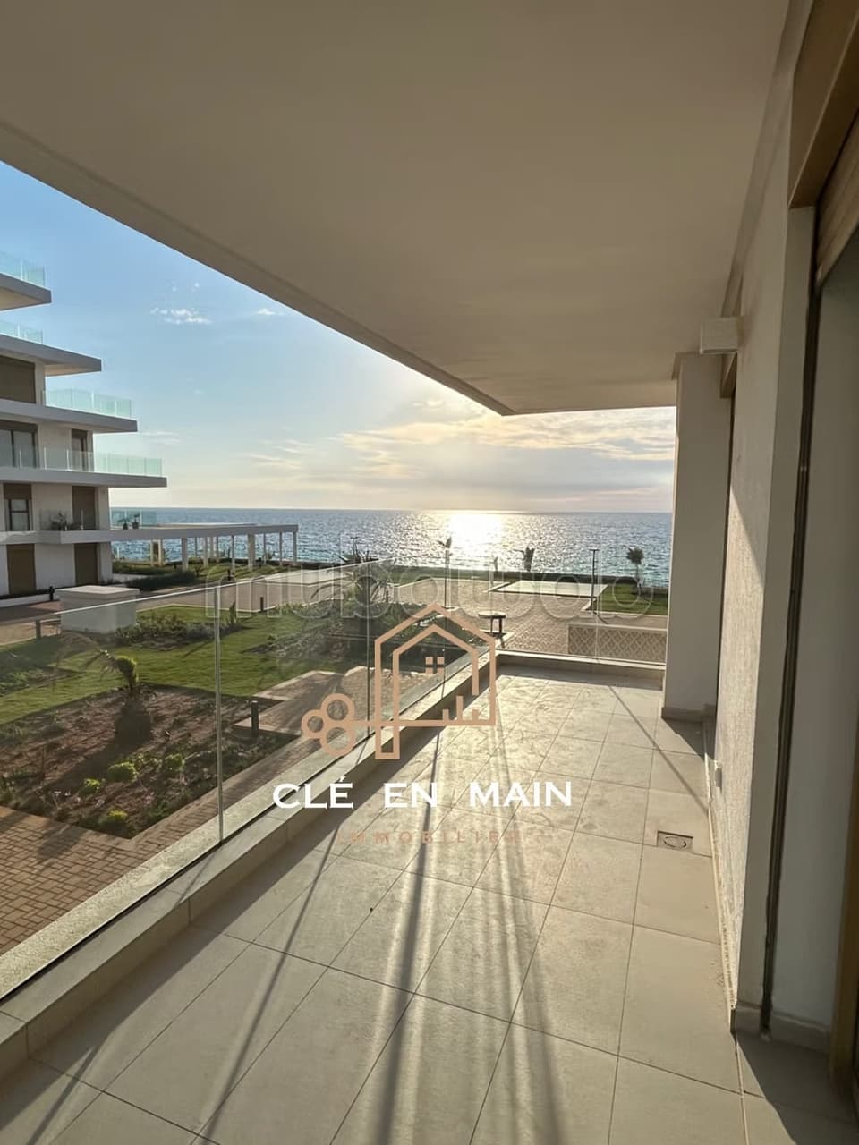 Te huur – Mooi appartement met 3 slaapkamers met zeezicht – Le Carrousel Residence, Rabat
