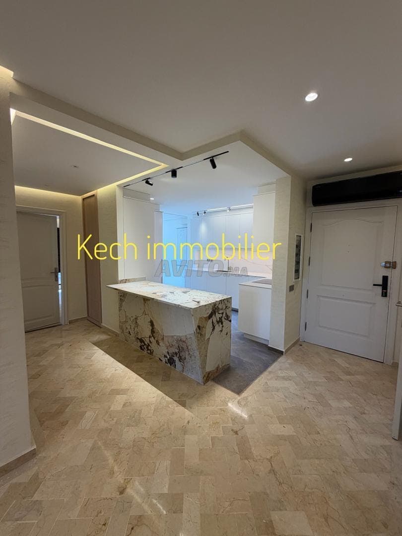 Joli appartement 3 chambres vide Neuf