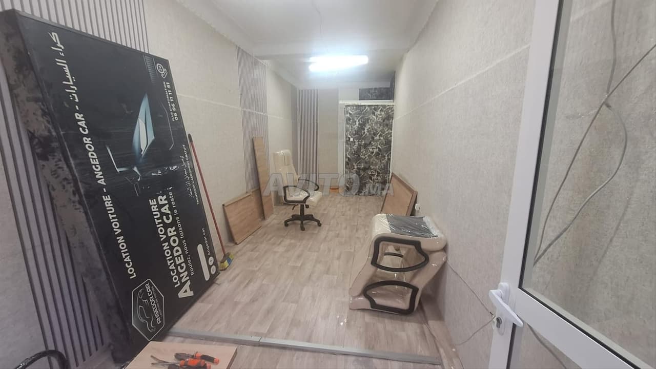 LOCALE VICINO A BD SOUHIB ROMI 2600 DH