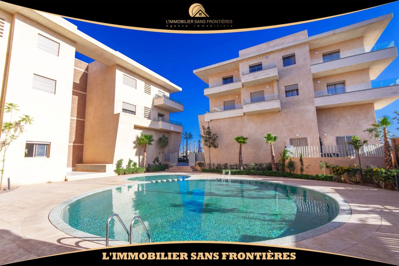 Piso amueblado en Agdal, piscina comunitaria + aparcamiento en sótano (11 m²), Marrakech: à…