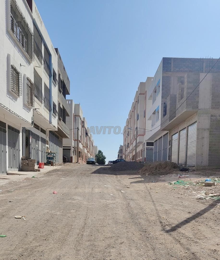 Terrain 110 m2 R2 Commercial Bloc A