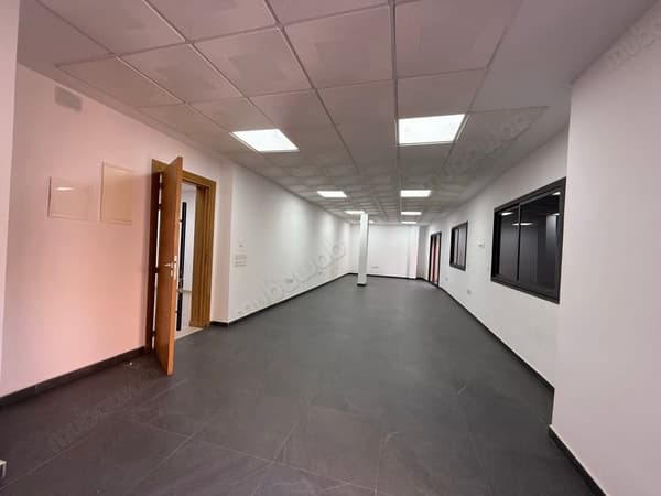 Location de bureaux à Guéliz. Superficie 131 m² dont 70 m2 de terrasse