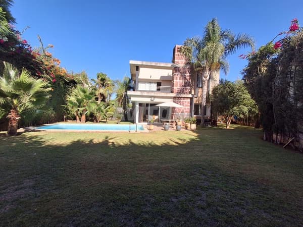 VERKAUF VILLA 902 M2 IN BOUSKOURA