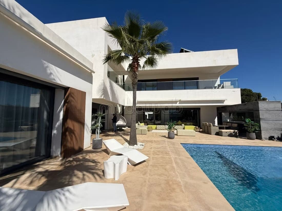 Very Beautiful New Villa for Sale in Souissi