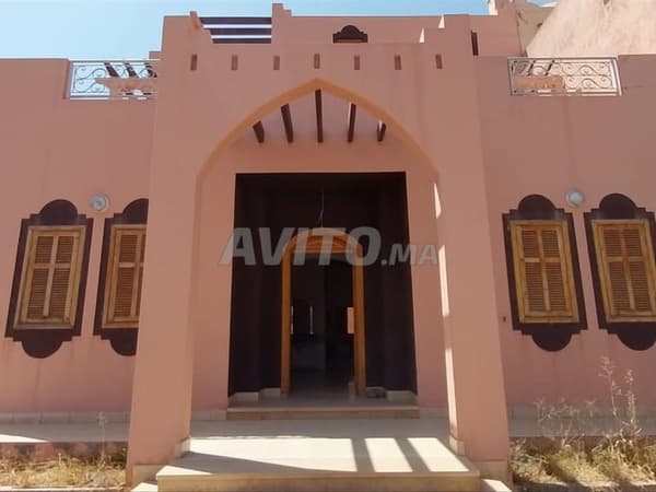 448 m² villa dicht bij Grand Stade Marrakech