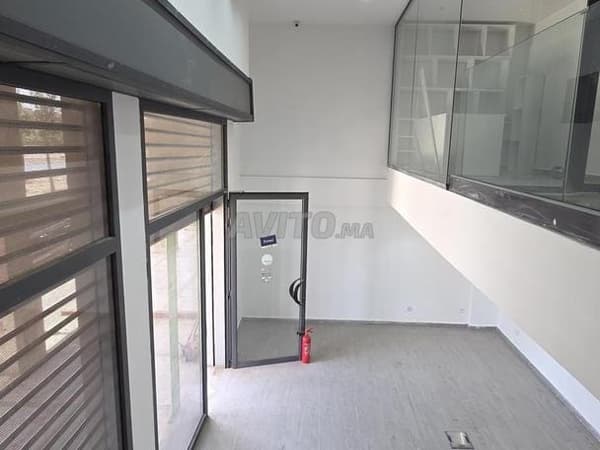 Local commercial vue boulevard