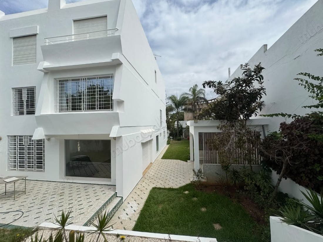 Location villa 4 chambres à anfa