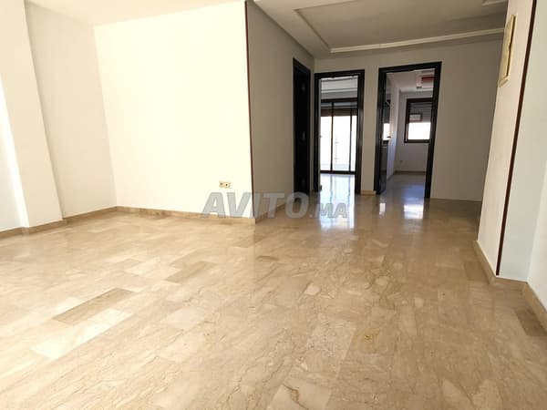 Bureau 3 pièces 75m2 4ème étage Maarif